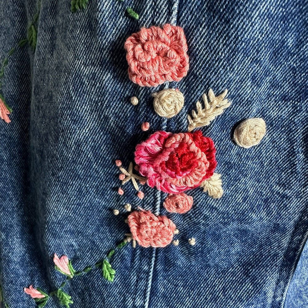 Embroidered Dark Blue Denim Vest with Pink Floral Heart - Picture 5 of 11